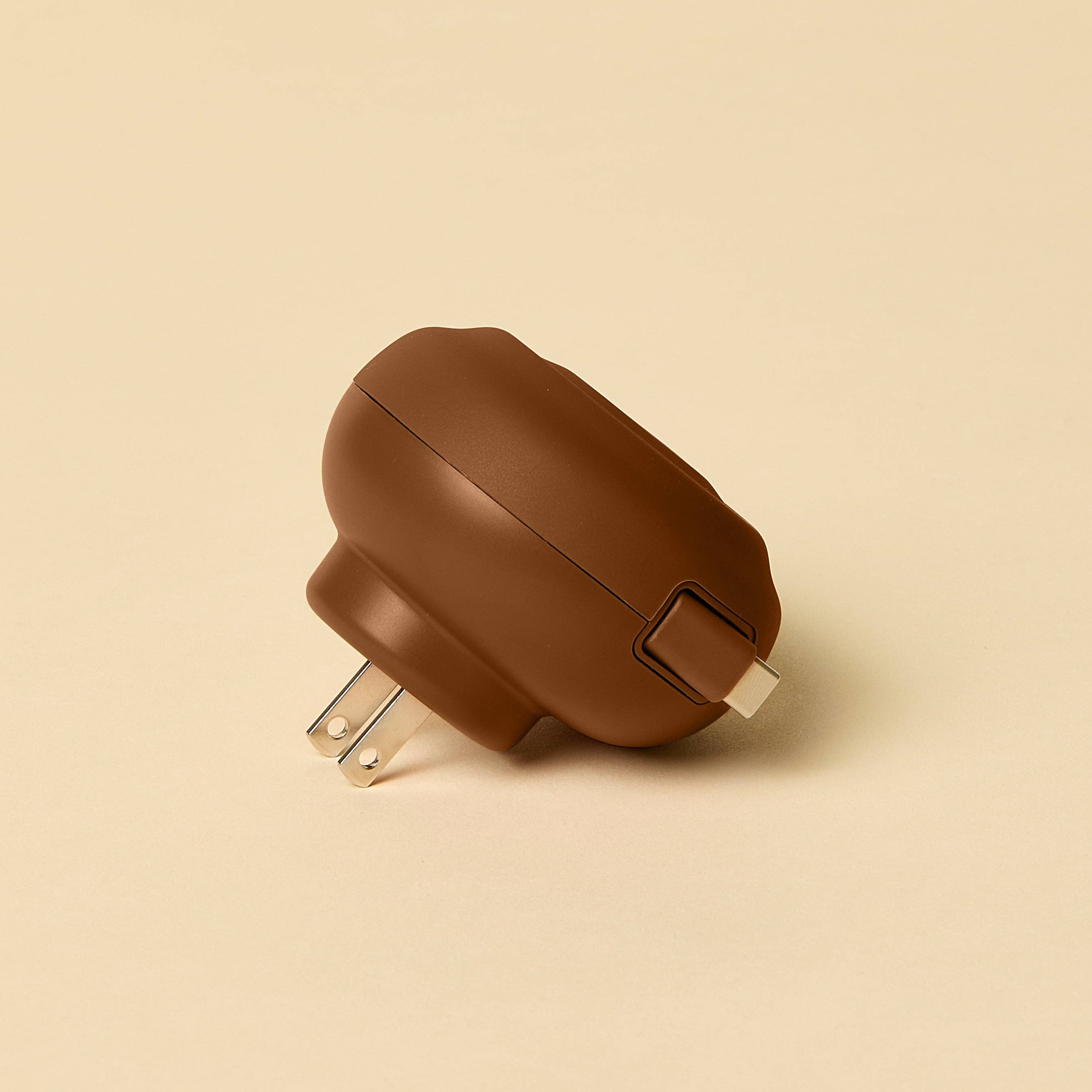 Retractable Charger in Chocolate